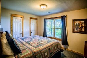Cedar-Bluff-Guest-Bedroom-1 (Copy)